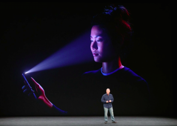 Apple iPhone face ID.png